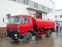 Dongfeng 4x2 8000Lの真新しい普通消防車