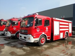 dongfengの消防士のトラック