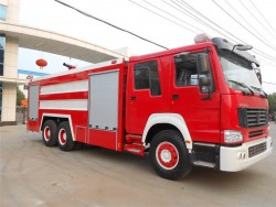 中国6x4水/泡の消火活動のトラック