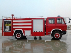 dongfeng 4*2 153水普通消防車