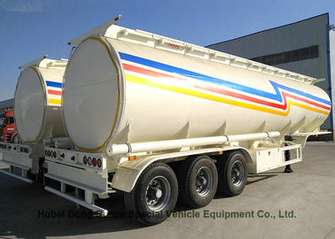 中国 ディーゼル、オイル、ガソリン、燈油45000リットルTransportのための液体の可燃性半タンク タンカーのトレーラー3の車軸 サプライヤー