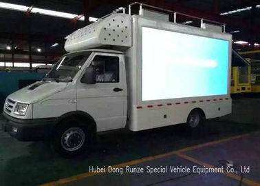 中国 イヴェコP10デジタルLED掲示板箱が付いているフル カラー スクリーンLEDのビデオ トラック サプライヤー