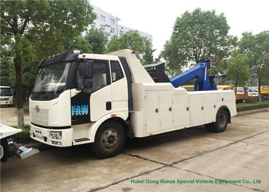 中国 FAWは車8000Kgの持ち上がる負荷のためのレッカー車のレッカー車の回復を統合しました サプライヤー