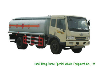 中国 PTOの燃料ポンプを搭載するFAW 15000Literの移動式給油車/燃料のタンク車 サプライヤー