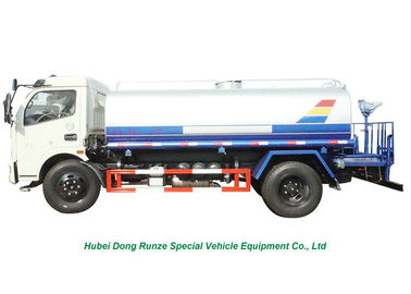 中国 トラックは水配達およびスプレーLHD/RHDのための水ポンプのスプリンクラーが付いているステンレス鋼の水漕6M3を取付けました サプライヤー