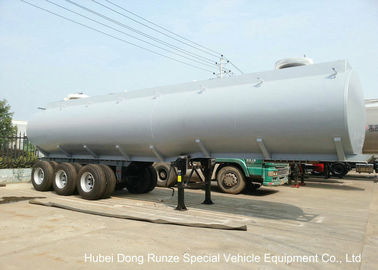 中国 輸送の漂白剤、塩酸のための鋼鉄によって並べられるPEの道化学タンク トレーラー サプライヤー