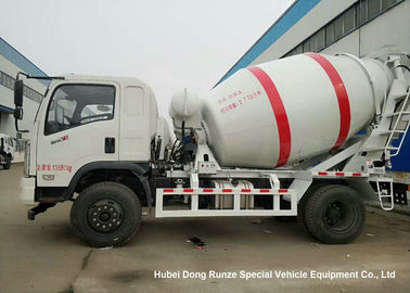 中国 Dongfeng 2の車軸準備ができた組合せの具体的なトラック/移動式コンクリートミキサー車は4cbmをトラックで運びます サプライヤー