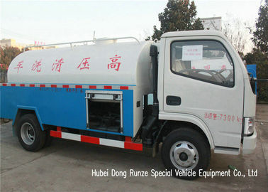 中国 Dongfengの高圧ジェット機で行くポンプ4000Lを搭載する多機能の下水道の散水装置のトラック サプライヤー